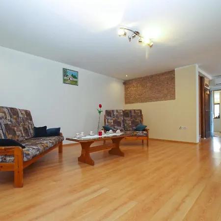 House 2046 Prázdninový dům *