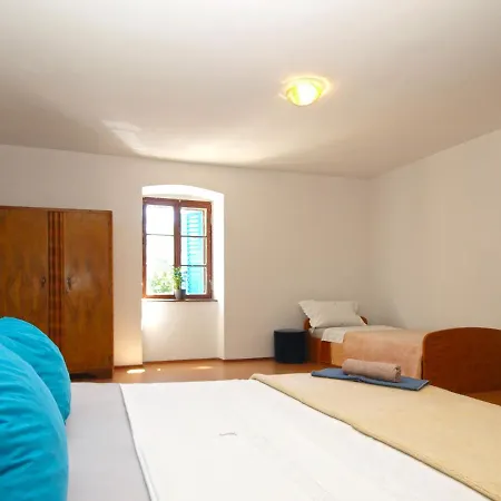 House 2046 Prázdninový dům Valtura